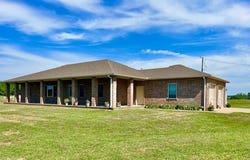 515 N Dalton Street, Everton, MO 65646