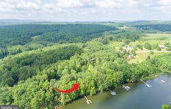 421 PENN COVE ROAD, OAKLAND, MD 21550