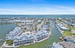38 Mazatlan Drive unit: 11, Rockport, TX 78382