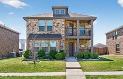 2256 Spring Hollow Dr, Lancaster, TX 75134