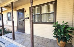 117 N Rawson St, Kerrville, TX 78028