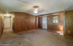 2 Horse Creek Road, McHenry, MS 39561
