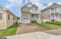 102 E 8TH AVENUE, NORTH WILDWOOD, NJ 08260