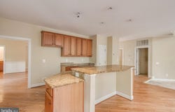 12111 WALNUT BRANCH RD, RESTON, VA 20194