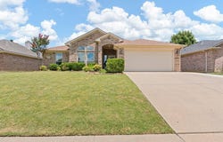 406 Nutmeg, Burleson, TX 76028