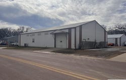 1027 E 7th Street, Blue Earth, MN 56013