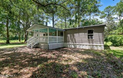 62 Laurel Street E, Beaufort, SC 29906