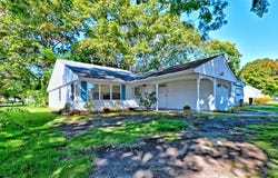 177 Canterbury Drive, Ridge, NY 11961