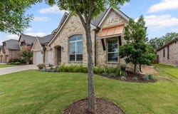 301 Prairie Oak Court, Burleson, TX 76028