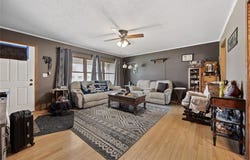 200 Drexel Dr SW, CedarRapids, IA 52404