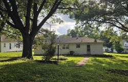 615 S 18Th Street, Centerville, IA 52544