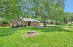 602 April Dr, Lufkin, TX 75904