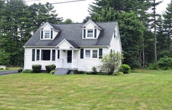 8 Fatima Street, Morrisonville, NY 12962