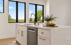 13 Clyde St, Somerville, MA 02145