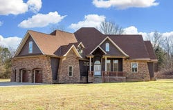 472 Parker Rd, Portland, TN 37148