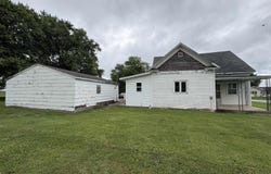 210 S Maple, Cincinnati, IA 52549