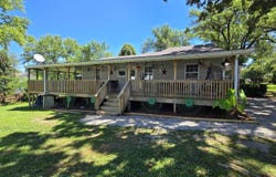 308 E James Street, Mountain View, MO 65548