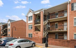 6940 FAIRFAX DRIVE, ARLINGTON, VA 22213