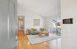 6 Schooner Ct, Richmond, CA 94804