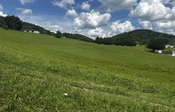 9999 Cannon Lake Road, Cannon, KY 40923