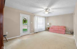 3042 Desoto Way, Columbus, IN 47203