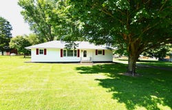 3842 Fairfield, Springfield, OH 45502