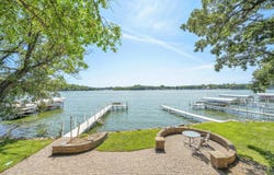 505 Oak Street, Arnolds Park, IA 51331