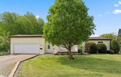 307 E Chicago, Albion, IA 50005