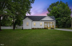1034 Washington Street, Burlington, NC 27217