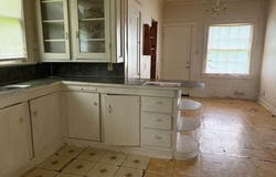 1015 W 5th Street, Hope, AR 71801