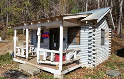 900 S Main Street, HIAWASSEE, GA 30546