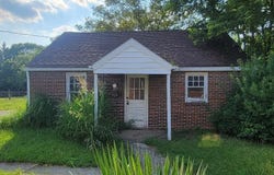 1002 N QUEEN STREET, MARTINSBURG, WV 25404
