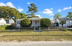2205 Bay Street, Morehead City, NC 28557