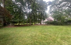 37 Roth Ave, Oakland Boro, NJ 07417-1115