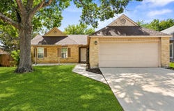 2721 CEDAR LN, Schertz, TX 78154