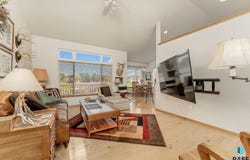 4710 S Key Ave, Sioux Falls, SD 57106