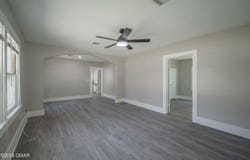 606 S Pennsylvania Avenue, Columbus, KS 66725