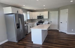 1912 2nd Ave. SE, LeMars, IA 51031