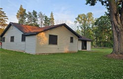 1992 Center Road, Carlton, NY 14411