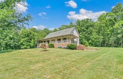 5145 Bradshaw Rd, Salem, VA 24153