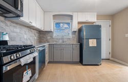 656 W 14th Place, Chicago Heights, IL 60411