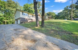 636 MADEIRA CIRCLE, MORRIS, AL 35116