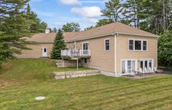 211 Augusta Road, Topsham, ME 04086