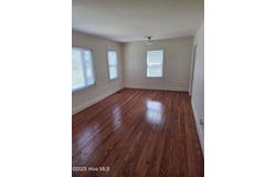 1309 E Caswell Street, Kinston, NC 28501