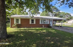 1201 E Court, Paragould, AR 72450