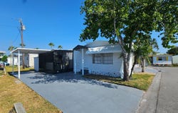 9204 66th St N, Pinellas Park, FL 33782