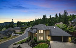 1155 HOLLY AVE, Cottage Grove, OR 97424