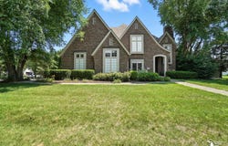 510 Ave De Lafayette, Monroe, MI 48162