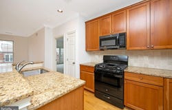 500 ADMIRALS WAY, PHILADELPHIA, PA 19146