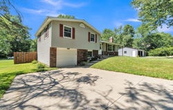 32588 Chestnut Ridge Road, North Ridgeville, OH 44039